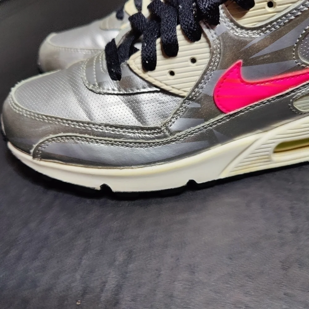 Nike Air Max 90 Metallic Silver Pink Neon Women's Big Girl Size 6.5Y